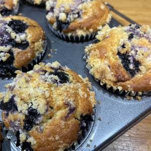 6x Blueberry Muffins with Crumble Topping